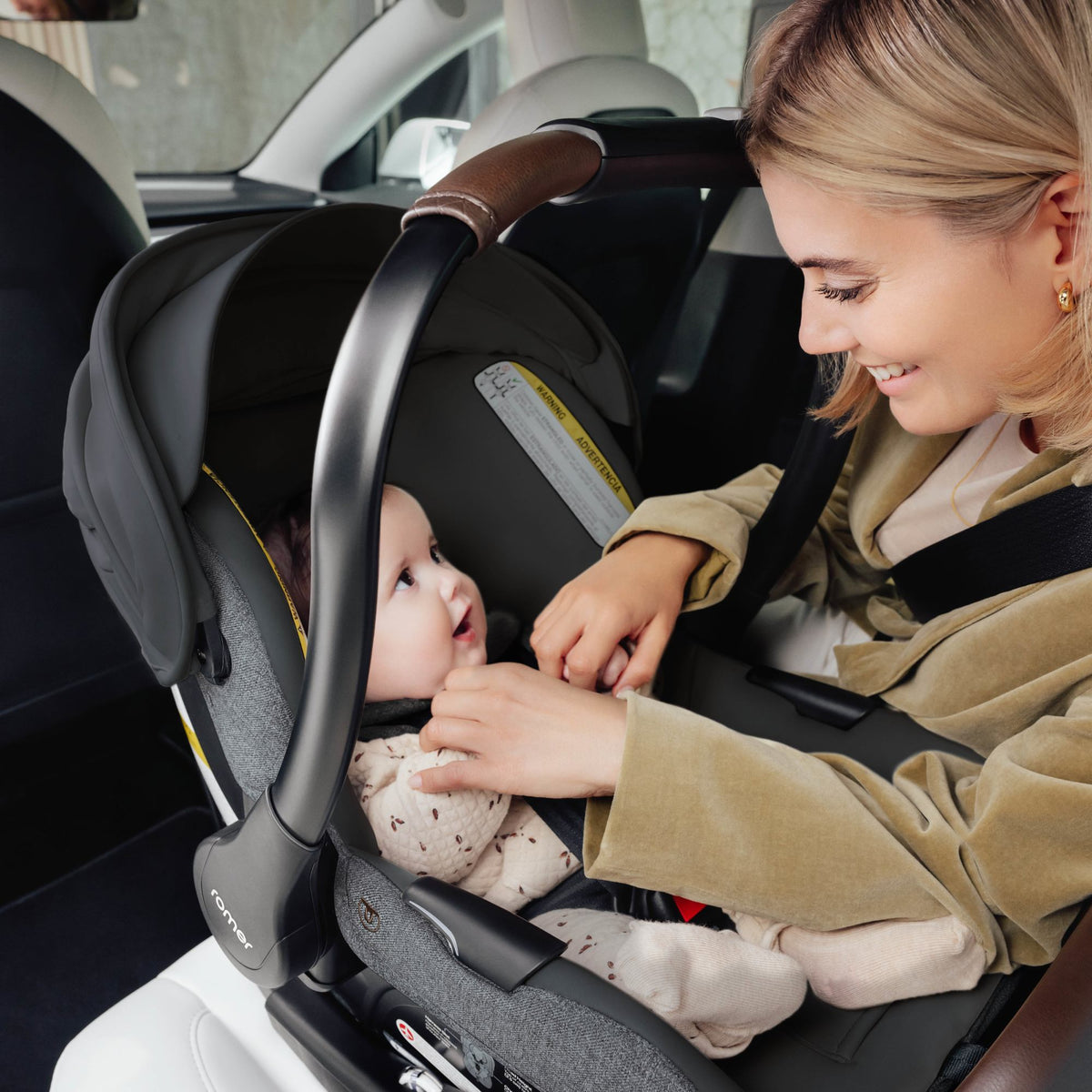 Juni Infant Car Seat with Versa Base