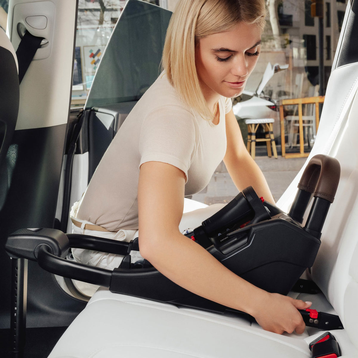 Juni Infant Car Seat with Versa Base