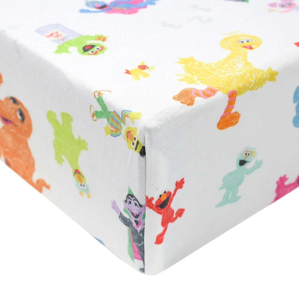Sesame Friends Premium Knit Crib Sheet