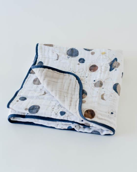 Cotton Muslin Quilt - Planetary