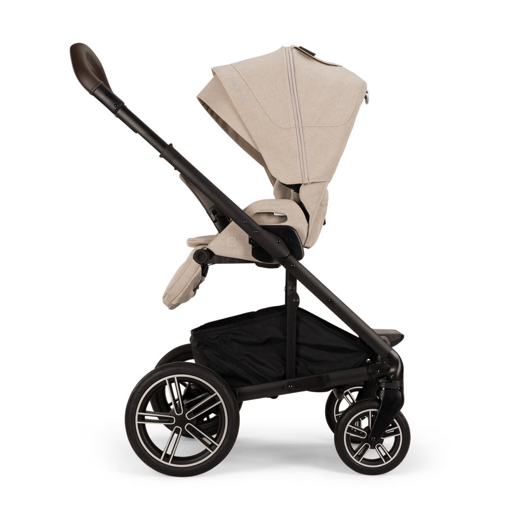 Mixx Next Stroller w/ Magnetic Buckle